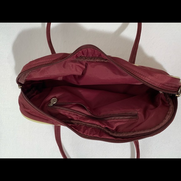 VINTAGE PUMA PURSE - Picture 3 of 4